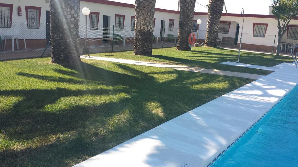 Hostal Las Parcelas Кониль-де-ла-Фронтера Экстерьер фото