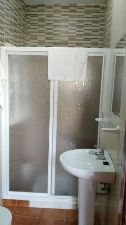 Hostal Las Parcelas Кониль-де-ла-Фронтера Экстерьер фото